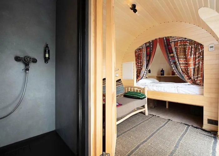 Hotel Domaine De Ronchinne - Insolites *